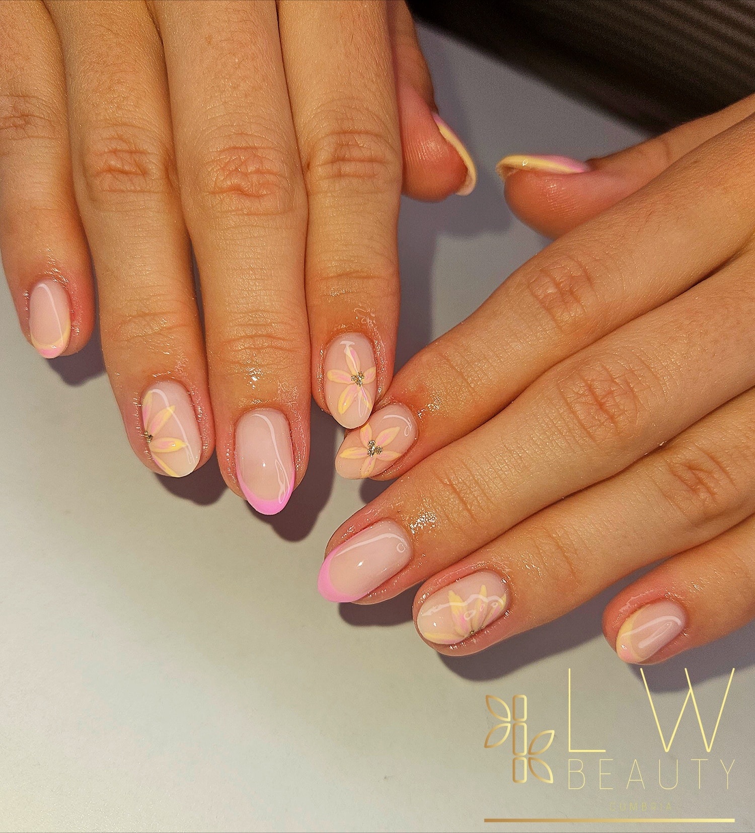 Nail drop 💅📸
Summer Nails 🌞💜
Gel Polish (Basic Colour) - £20
Gel Polish (Nail Art) - £23
BIAB (Basic colour) - £30
BIAB (With Gel Colour) - £32
BIAB (With Nail Art) - £35
Hard Gel Extensions - from £37
Book via the Book Now button on my page or Message me 💜
#lwbeautycumbria #nailart #nailsalon #nails #nailtech #nailinspo #nailsofinstagram #biab #biabjourneyresults #biabjourney #biabnails #gelnails #cleangirlnails #nudenails #pinknails #rednails #brightnails #thegelbottleuk #thegelbottleinc #cumbriasalon #cumbria #tgbbiab #gelpolish #gelnails #springnails #summernails #flowernails #floralnails