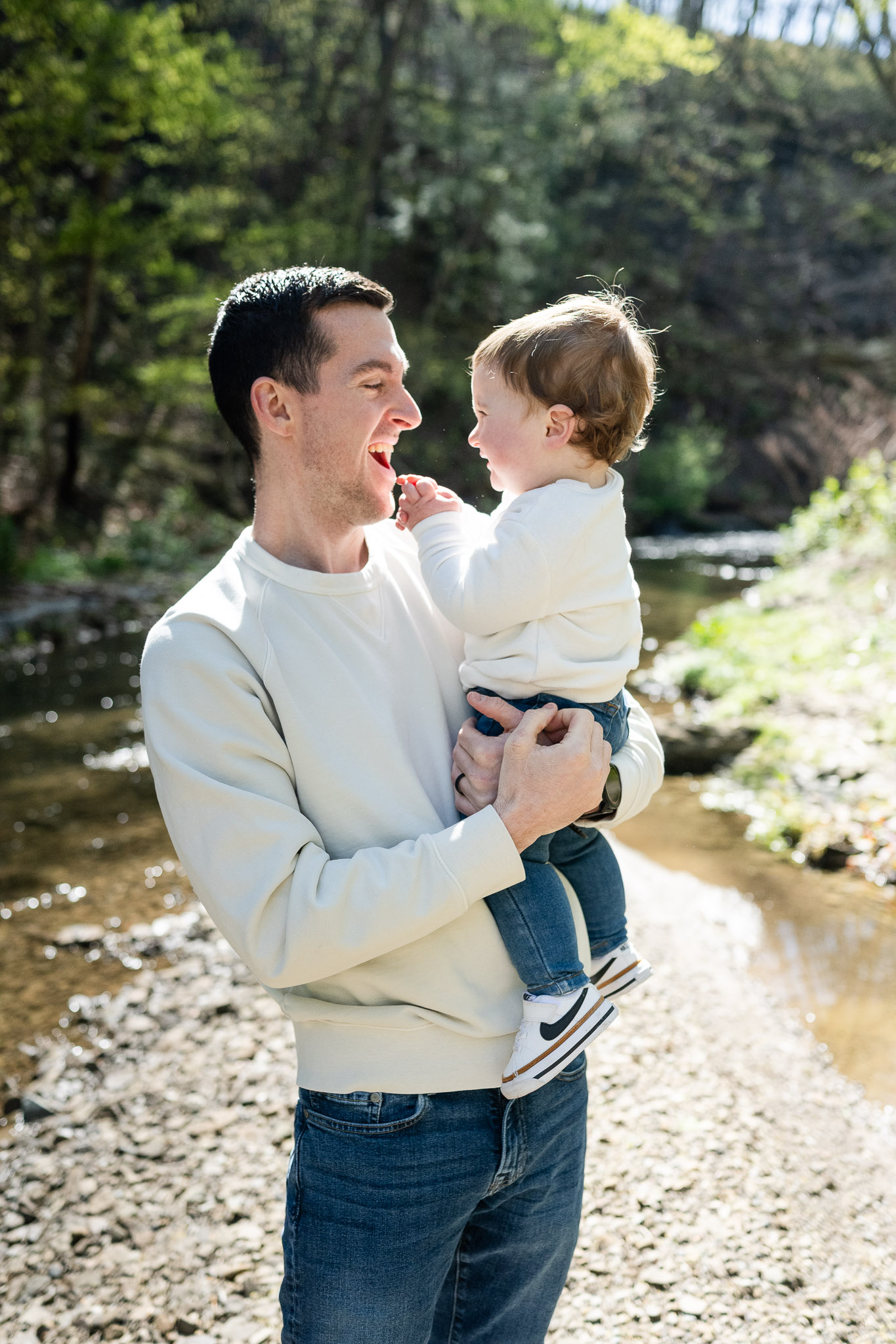A morning stroll through your family's favorite park is such a great session idea. It's familiar and comfortable and the kids are eager to share their favorite spots! It's a win win!
#pittsburghpa #madelinejanephotography #pittsburghfamilyphotography #familylifestylephotography #AtHomePhotography #summerportraits