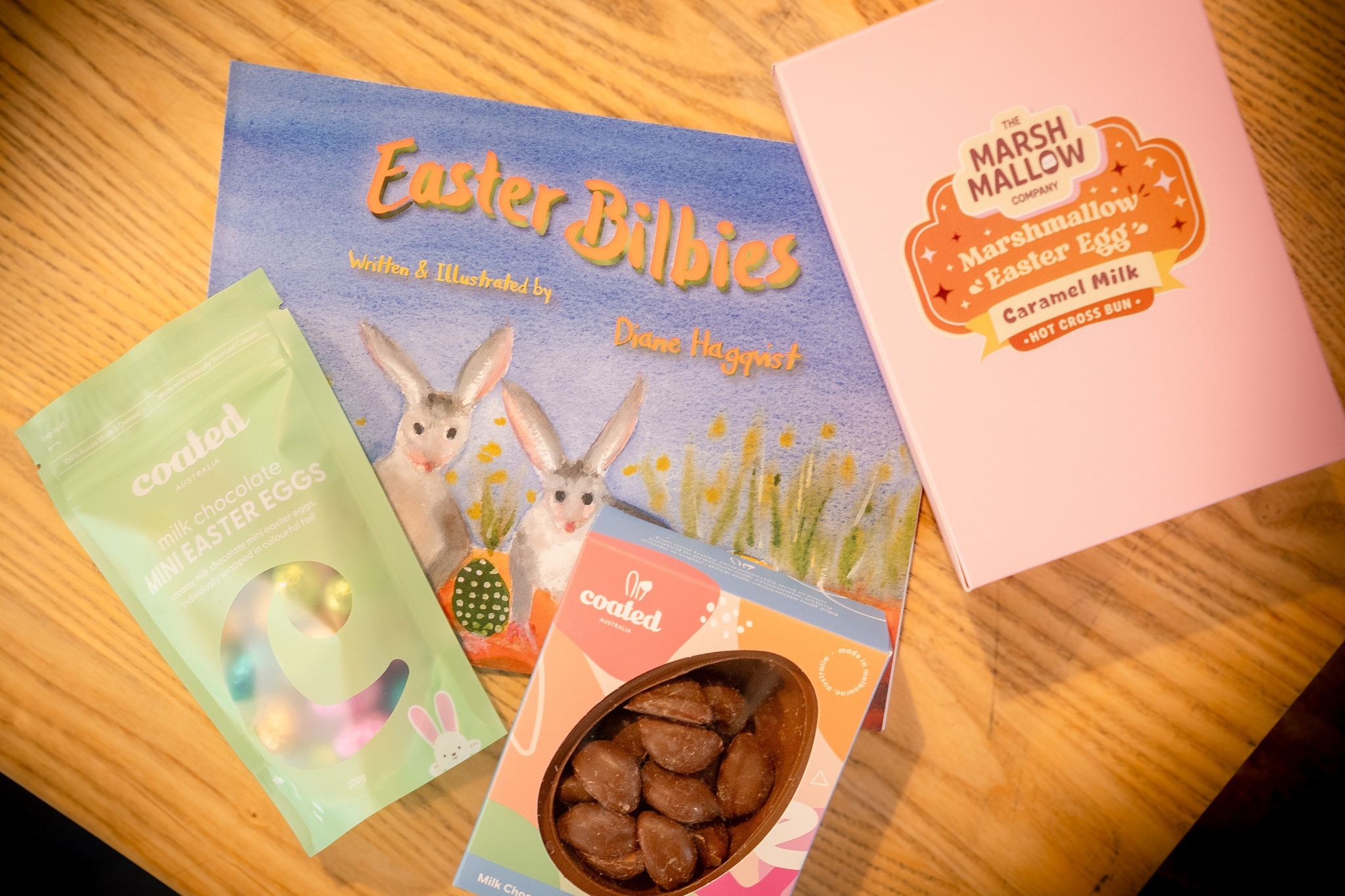 Easter has arrived at Mount Macedon Trading Post. On the shelf now - @coatedau chocolate eggs and bunny boxes in several varieties, @themarshmallowco gourmet marshmallow Easter eggs, and Easter Bilbies by Diane Hagquist for the kids. Limited stock, get in quick.
#mountmacedontp #macedonrangescafe #eastergifts #australianmade #easteraustralia