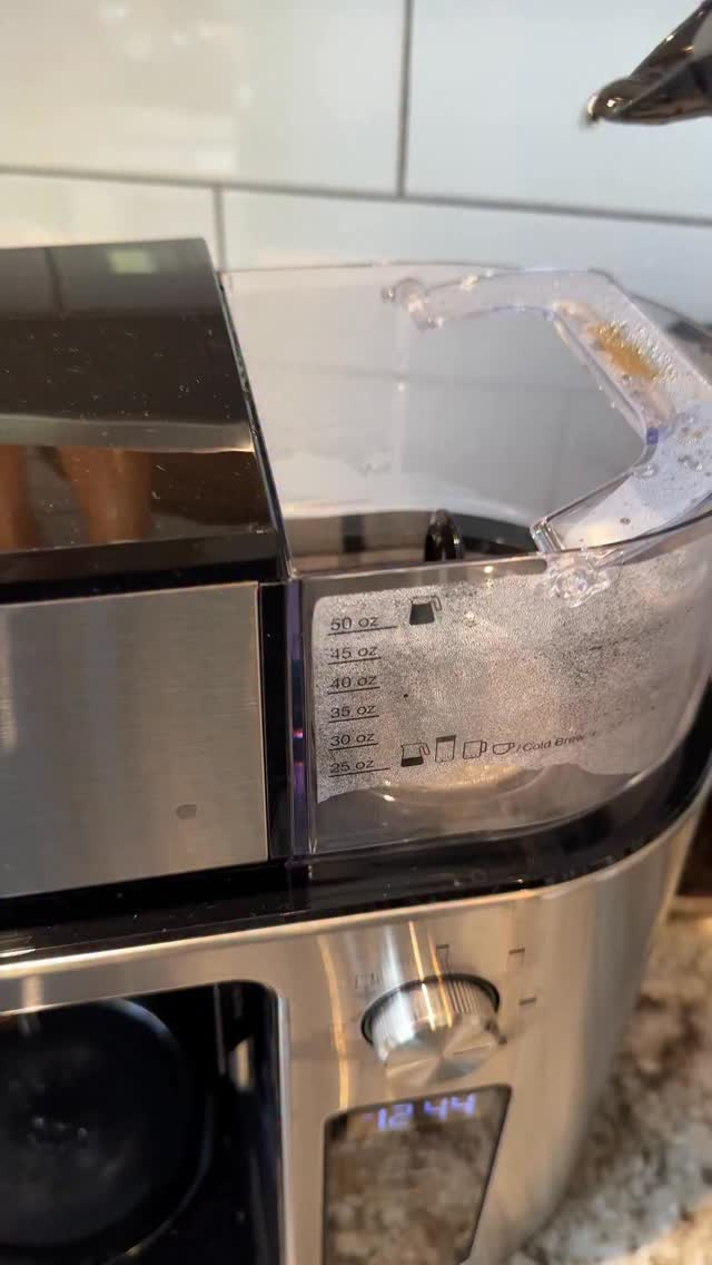 It’s so yummy! What a privilege it is to have a coffee blend created for @crownandpressgallery with my art on it! You can try it in the gallery or order it online from www.crownandpress.com.
How do you take your coffee? Are you a take it black, a double double, a splash of cream person?