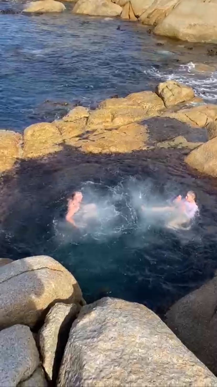 Our recent Light and Sound Awakening Retreat at the Bay of Fires was filled with many memorable and magical moments. #empoweringyourpurpose #naturehealing #holisticwellness #soundhealing #tasmania #bayoffires #retreats #yoga