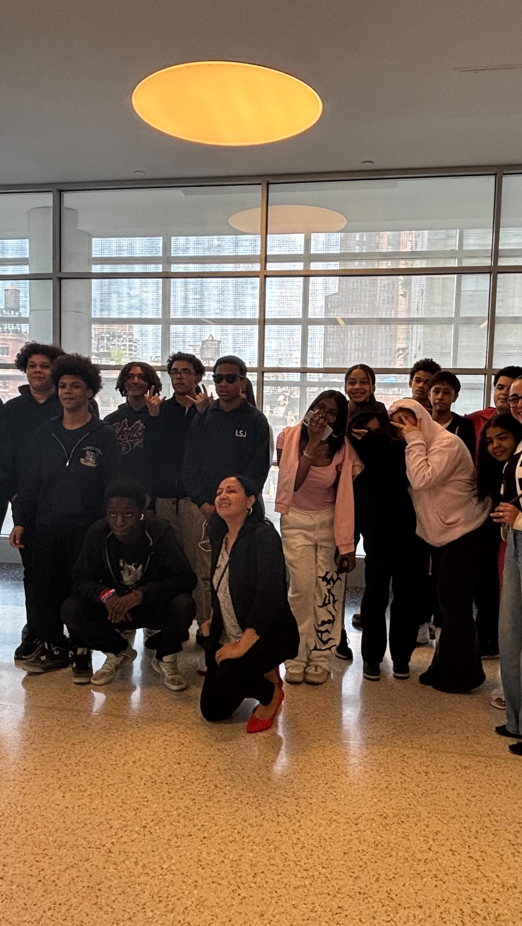 Last trip to NY Law school for this academic year. Thank you NYLaw school for the endless support throughout the year and teaching our scholars all about Law and Social Justice.
.
Último viaje a la Facultad de Derecho de Nueva York este año académico. Gracias a la Facultad de Derecho de Nueva York por su constante apoyo durante todo el año y por enseñar a nuestros estudiantes todo sobre derecho y justicia social.
#fyp #CHSLSJ #ThisisLSJ #NYLawschool