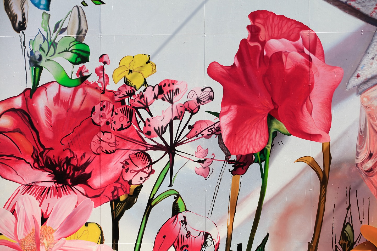 Happy Mother’s Day to all the nurturers, creators, and caregivers—today we celebrate you. Just like these painted blooms, your love brings color and life to everything it touches. Here’s to the strength, beauty, and grace of motherhood—in every form it takes 🤰💐