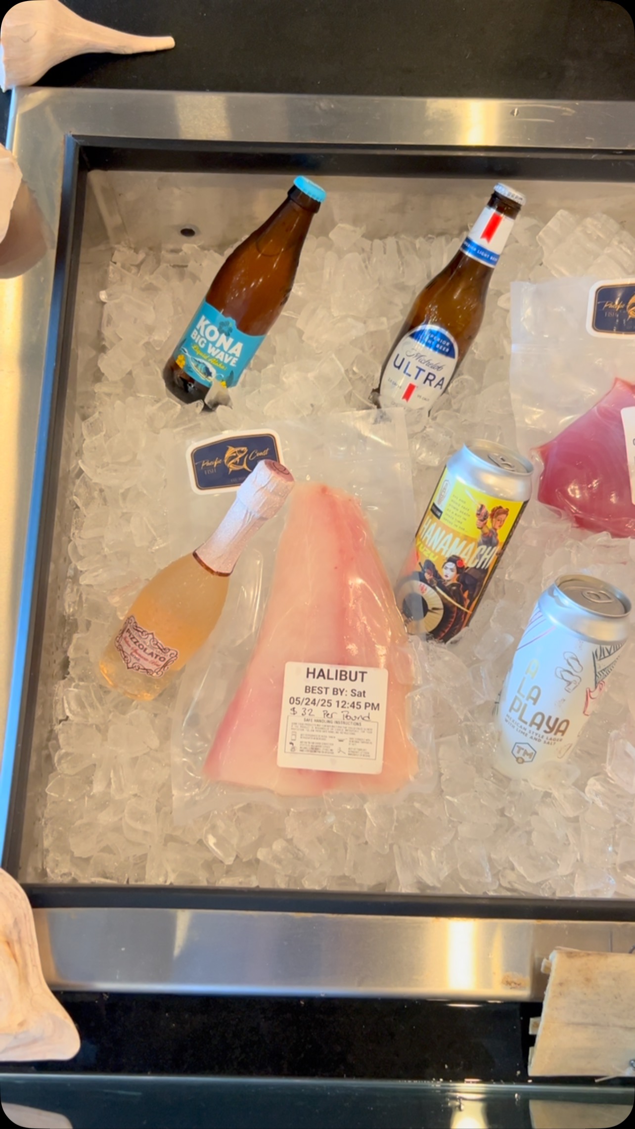 Come check out our fresh fish by the pound to take home. We’ve got some beautiful cuts as well as poke and ceviche for your party needs!